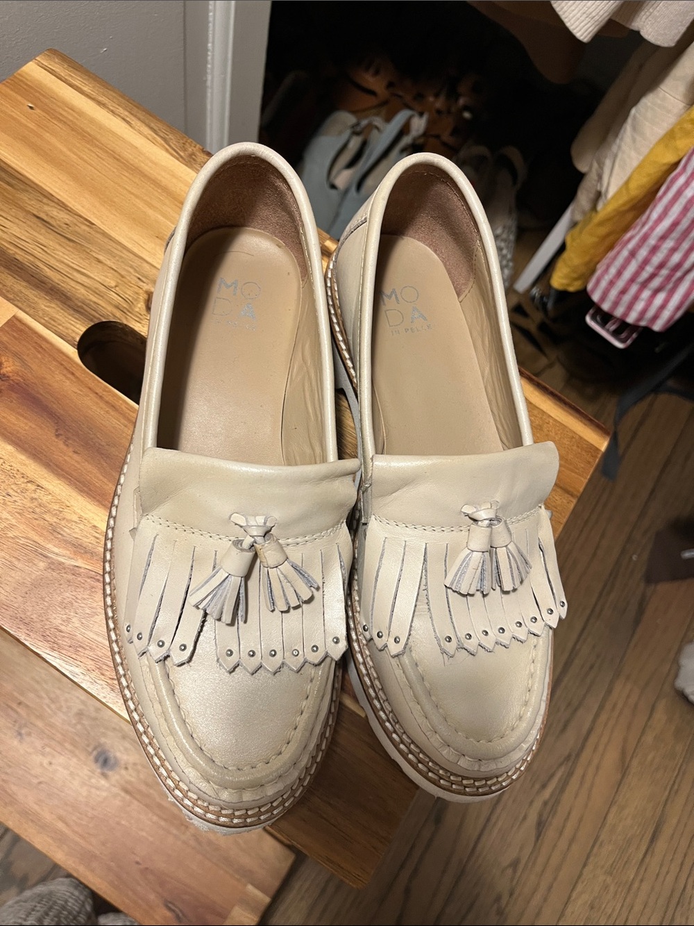 Moda Cream Tassel Fringe Loafers for Women